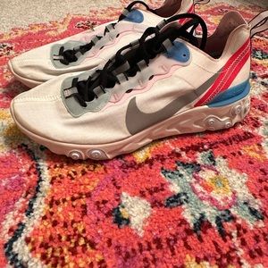 Nike Element 55 React